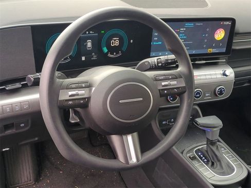 Certified 2025 Hyundai Kona SE image 13