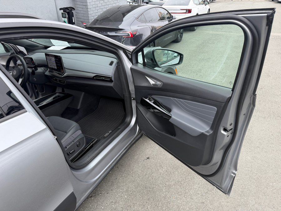 Used 2025 Volkswagen ID.4 Pro S RWD image 36