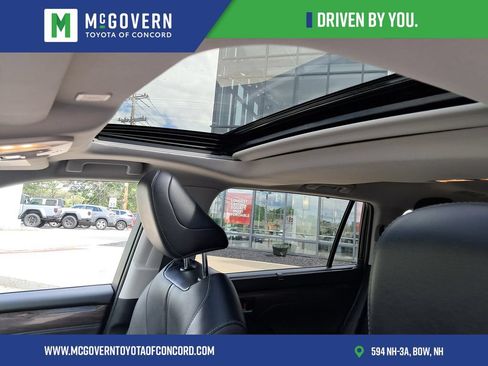 Used 2023 Toyota Highlander Limited AWD/4WD image 14