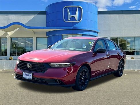 New 2025 Honda Accord SE image 5