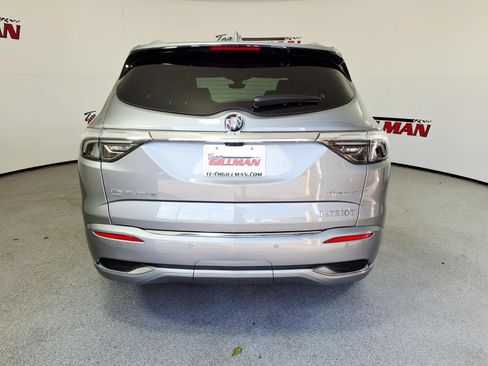 Used 2023 Buick Enclave Avenir w/ Avenir Technology Package AWD/4WD image 6