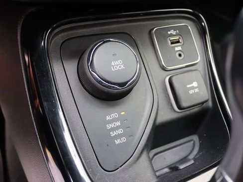 Used 2020 Jeep Compass Limited image 6