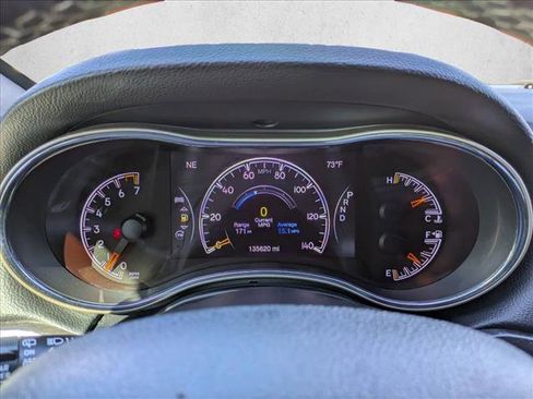 Used 2017 Jeep Grand Cherokee Limited image 11