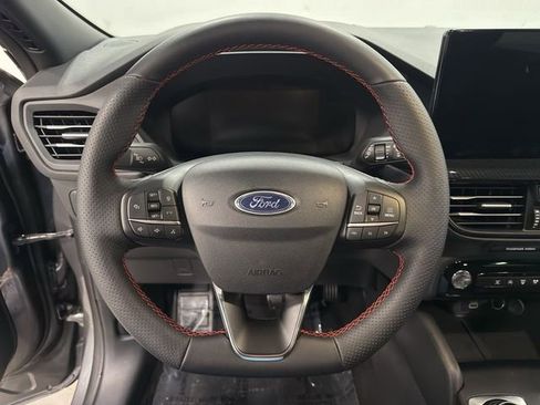 Used 2025 Ford Escape ST-Line w/ Tech Pack #1 FWD image 22