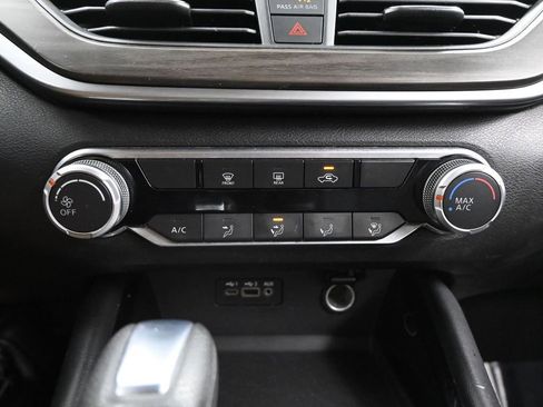 Used 2023 Nissan Altima 2.5 SV image 27