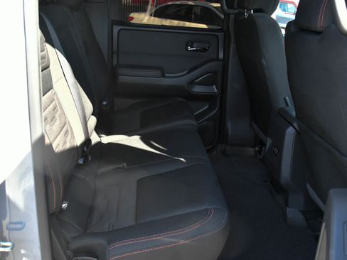 Used 2024 Nissan Frontier PRO-4X w/ Off-Road Protection Package image 41