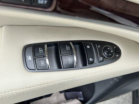 Used 2019 INFINITI QX60 Luxe w/ Sensory Package FWD image 15