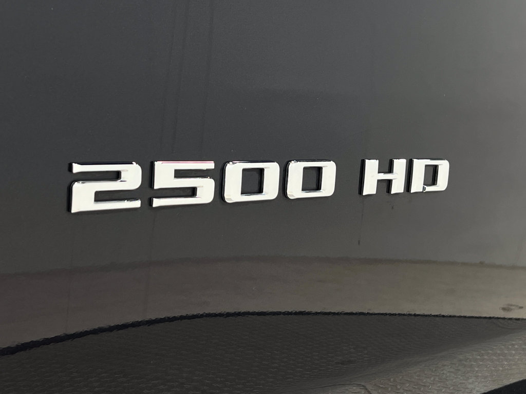 Used 2024 Chevrolet Silverado 2500 LTZ AWD/4WD image 43