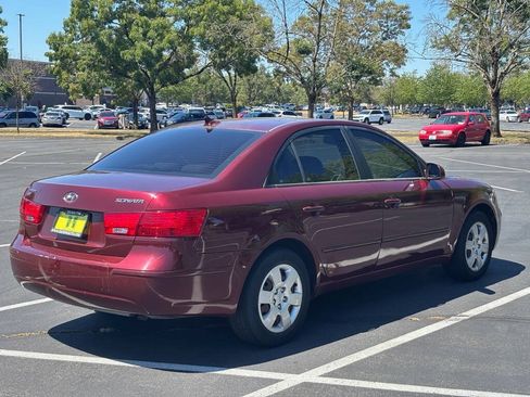 Used 2010 Hyundai Sonata GLS FWD image 5