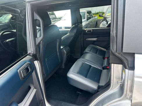 Used 2023 Ford Bronco Outer Banks AWD/4WD image 11