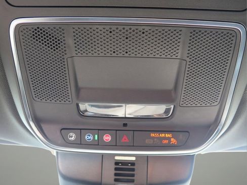 New 2026 Chevrolet Traverse High Country FWD image 20