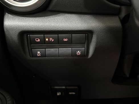 Used 2024 Nissan Versa S w/ S Plus Package FWD image 18