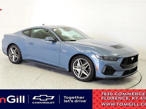 Used 2025 Ford Mustang GT RWD image 1
