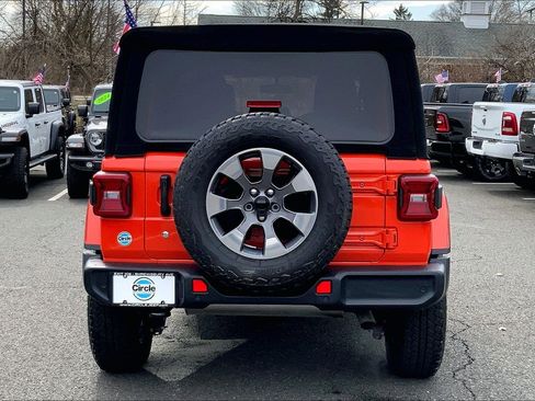 Certified 2019 Jeep Wrangler Unlimited Sahara w/ Dual Top Group image 4