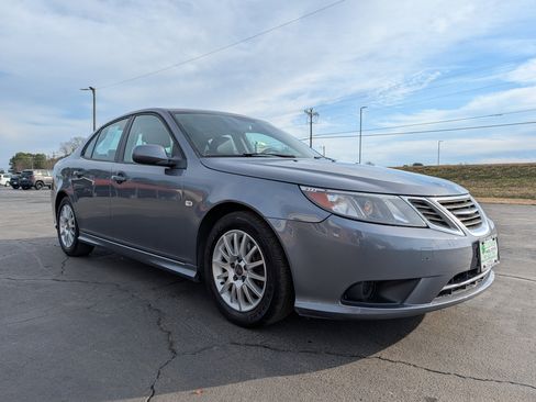 Used 2010 Saab 9-3 2.0T image 4