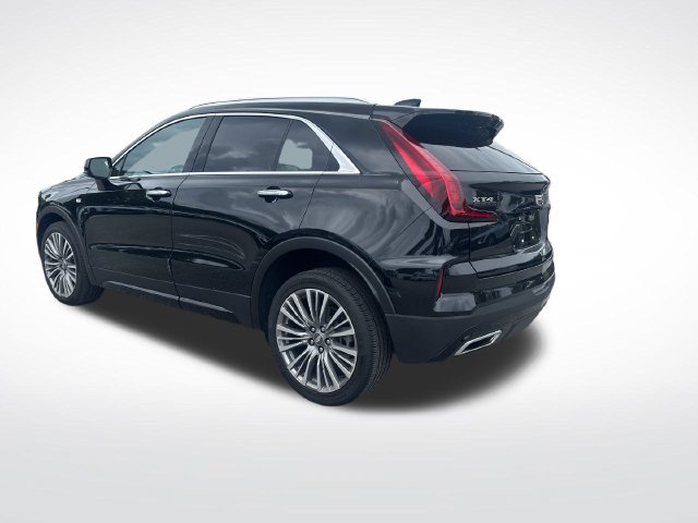 Used 2024 Cadillac XT4 Premium Luxury FWD image 3