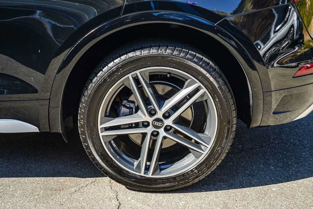 Used 2023 Audi Q5 e Premium AWD/4WD image 11