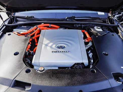 Used 2021 Toyota Mirai image 32