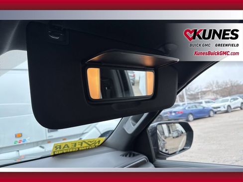 Used 2021 Chevrolet Tahoe Z71 w/ Z71 Signature Package image 27