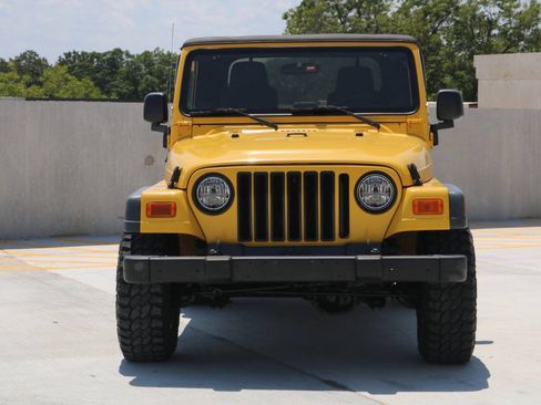 Used 2004 Jeep Wrangler X w/ Convenience Group AWD/4WD image 17