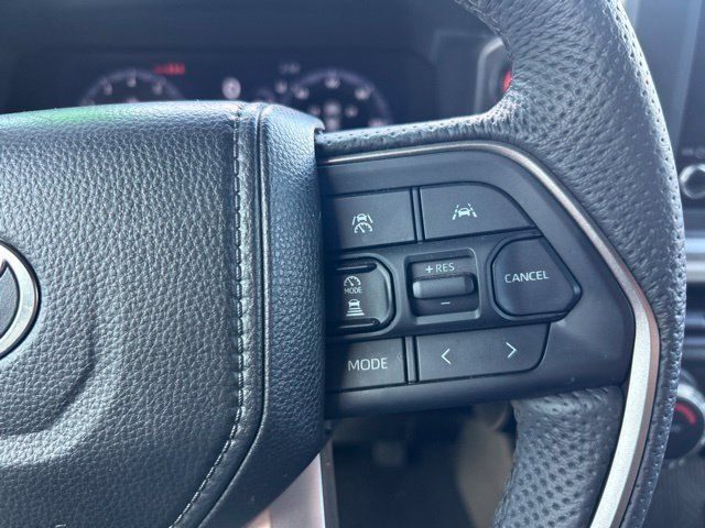 Used 2025 Toyota Tacoma TRD Off-Road AWD/4WD image 21