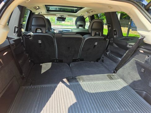 Used 2020 Volvo XC90 T6 Momentum w/ Protection Package Premier AWD/4WD image 19