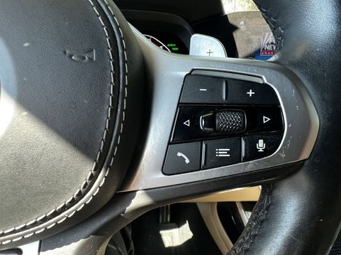 Used 2021 BMW X7 M50i AWD/4WD image 20