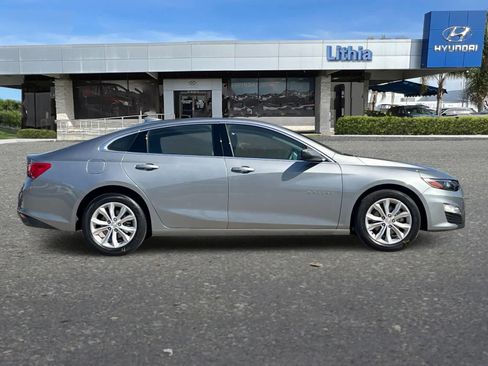 Used 2025 Chevrolet Malibu LT FWD image 9
