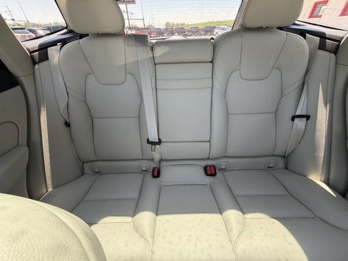 Used 2018 Volvo XC60 T6 Momentum w/ Convenience Package AWD/4WD image 26