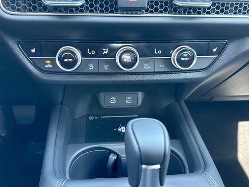 New 2026 Honda HR-V EX-L image 17
