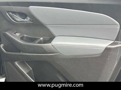 Used 2019 Chevrolet Traverse LT w/ LT Premium Package image 16