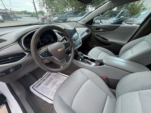Used 2021 Chevrolet Malibu LT image 19