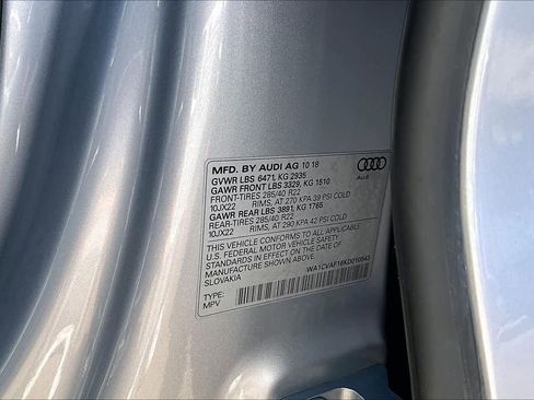 Used 2019 Audi Q8 Prestige w/ Luxury Package image 37