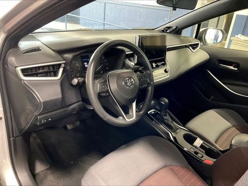 Used 2023 Toyota Corolla SE w/ SE Premium Package FWD image 8