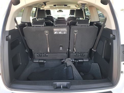 Used 2025 Honda Odyssey Touring image 9