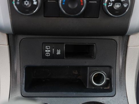 Used 2012 Chevrolet Traverse LS FWD image 31