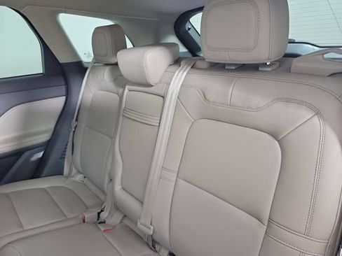 Used 2023 Lincoln Corsair FWD image 13