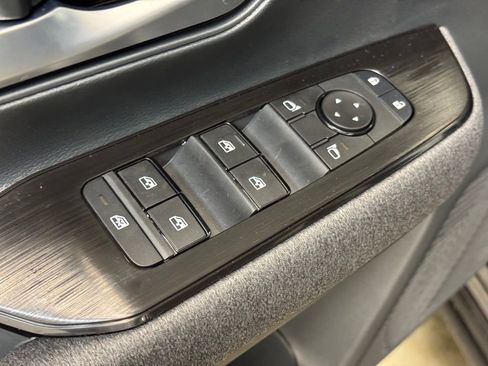 New 2026 Nissan Kicks SV AWD/4WD image 9