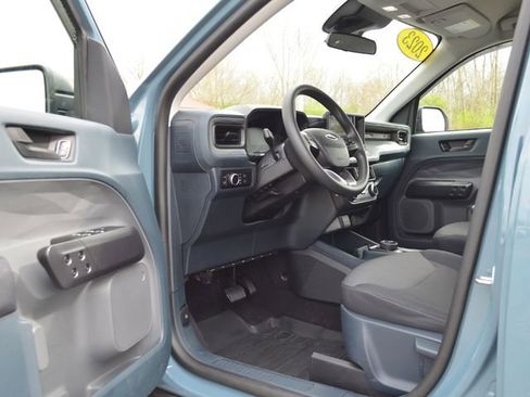 Used 2023 Ford Maverick XL image 25