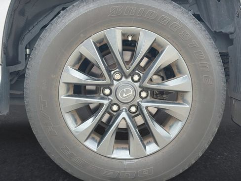 Certified 2023 Lexus GX 460 Premium AWD/4WD image 31