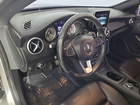 Used 2016 Mercedes-Benz CLA 250 4MATIC image 13