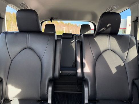 Used 2024 Toyota Grand Highlander XLE image 24