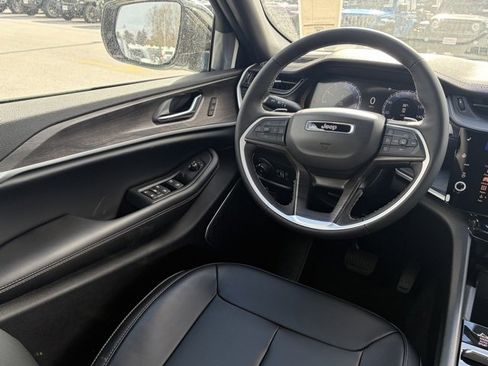 New 2026 Jeep Grand Cherokee Limited image 35