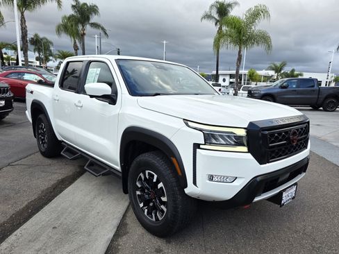 Used 2023 Nissan Frontier PRO-4X w/ Pro Convenience Package image 6