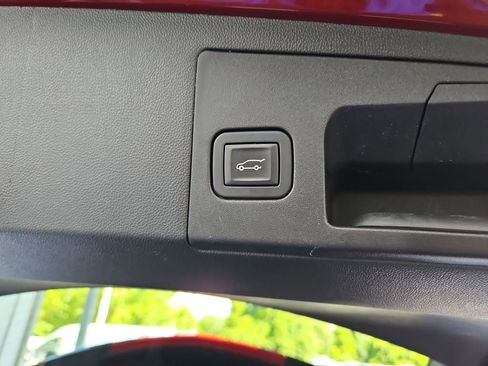 Used 2017 Cadillac XT5 Luxury w/ Driver Awareness Package FWD image 30