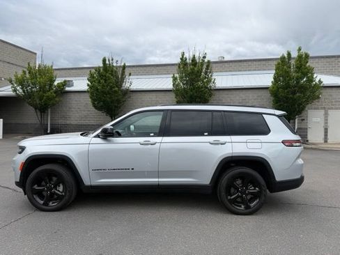 Used 2024 Jeep Grand Cherokee L Limited w/ Luxury Tech Group II AWD/4WD image 1