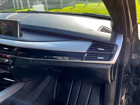 Used 2016 BMW X5 xDrive50i AWD/4WD image 23