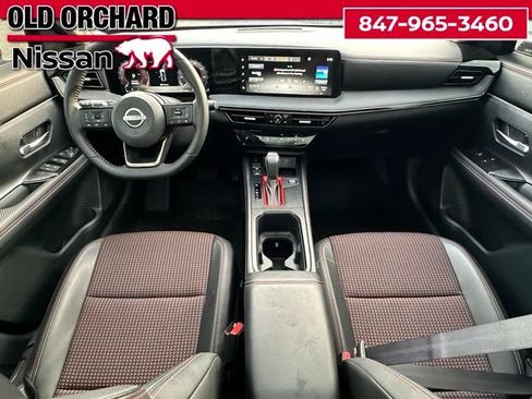 Used 2025 Nissan Kicks SR w/ SR Premium Package AWD/4WD image 16
