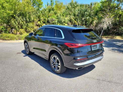 Used 2025 Audi Q5 Premium image 6