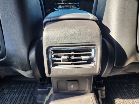 Used 2025 Lincoln Corsair FWD image 17